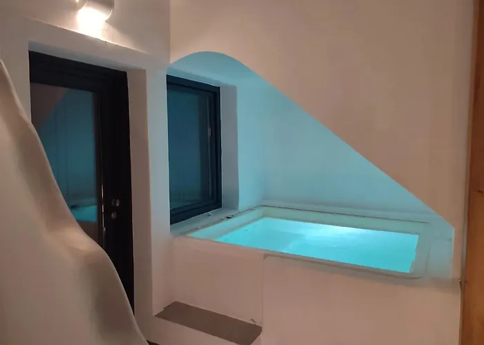 Amaze Suites