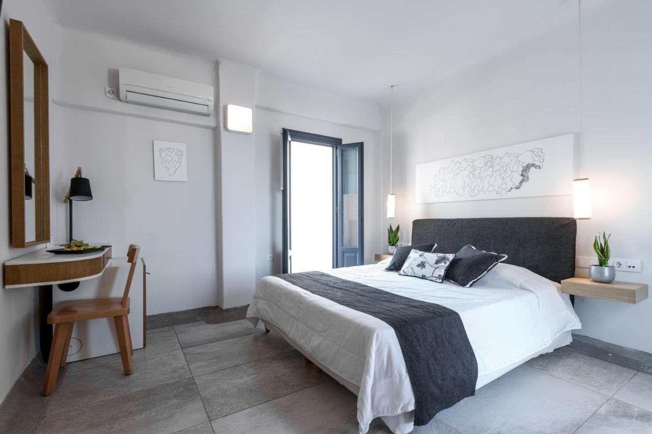 Amaze 5* Imerovigli (Santorini)