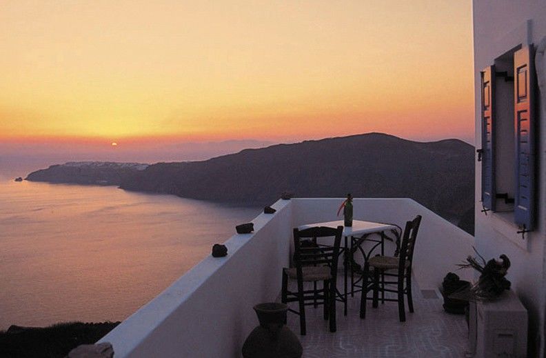 Amaze Imerovigli (Santorini)
